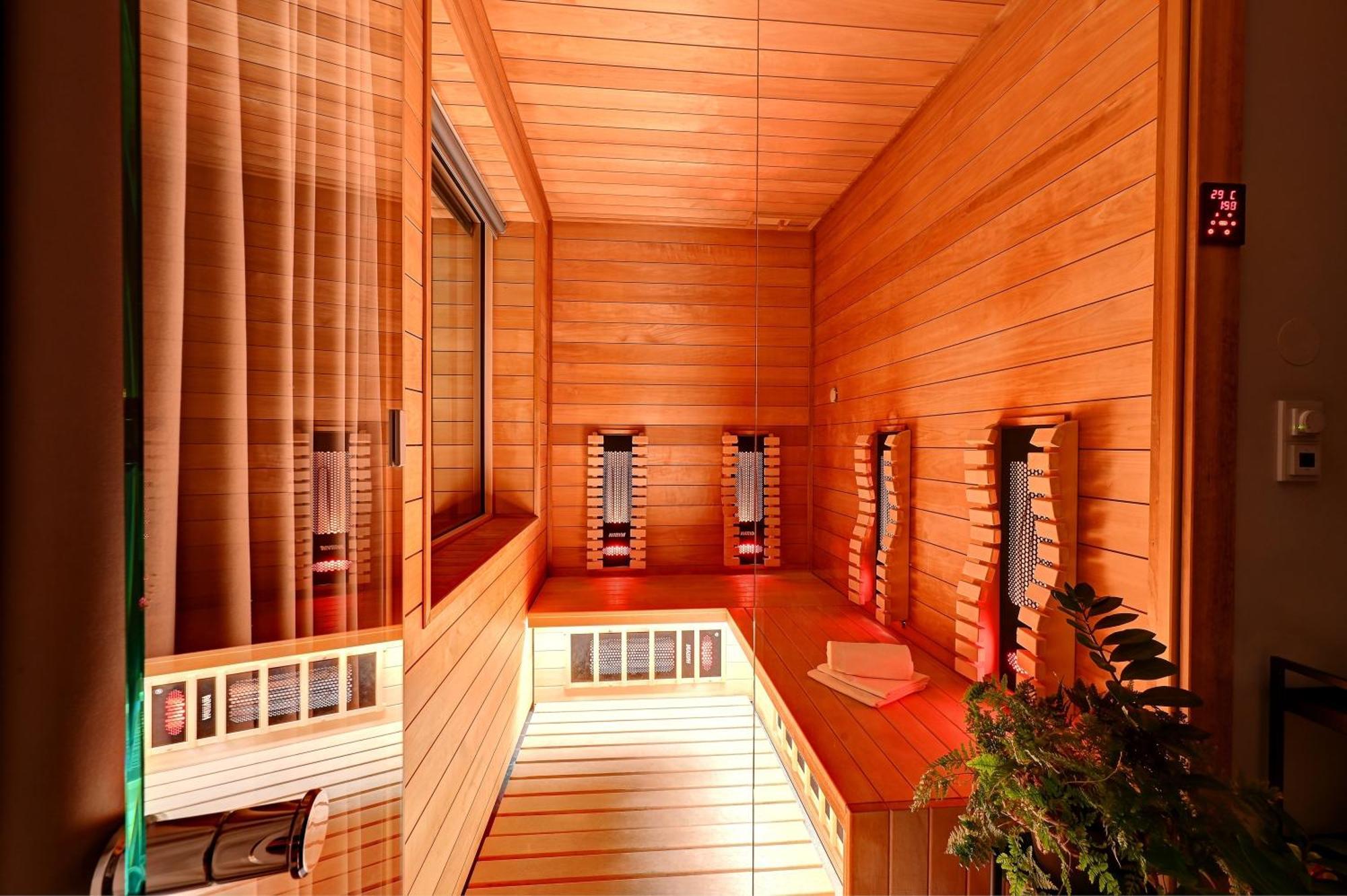 Wellness Hotel Fenix Liberec Exterior photo